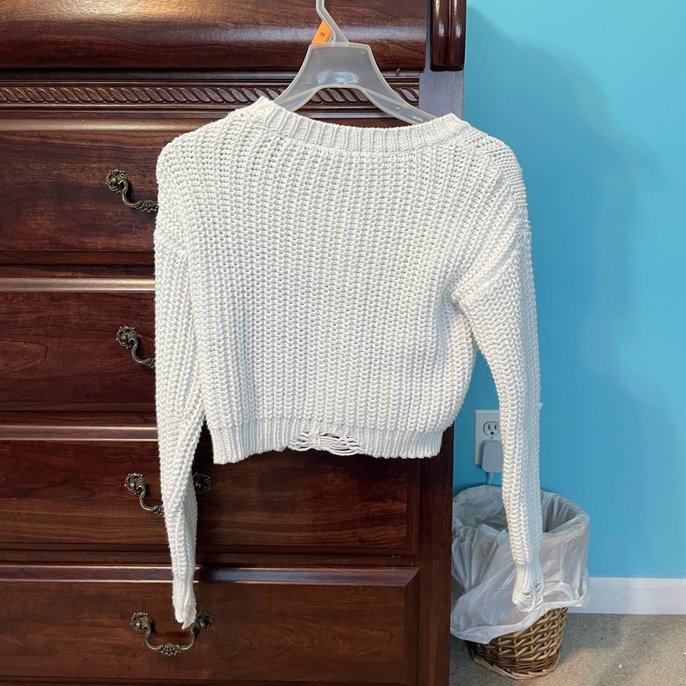 White Cropped Sweater - Picture 2 of 2